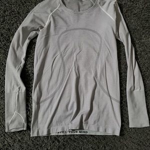 Lululemon swiftly tech long sleeve